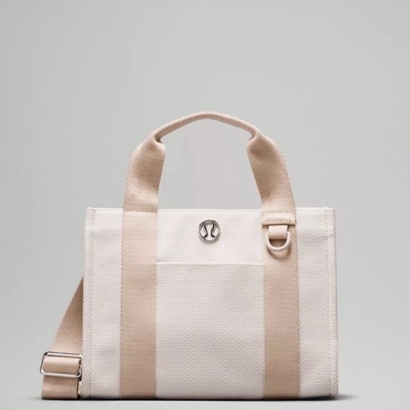 fairfax mini backpack Pottery Barn Kids Fairfax Mini Gray/ White Stripe Backpack Mono M NWOT